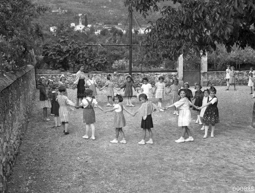 Cortile della scuola materna parrocchiale