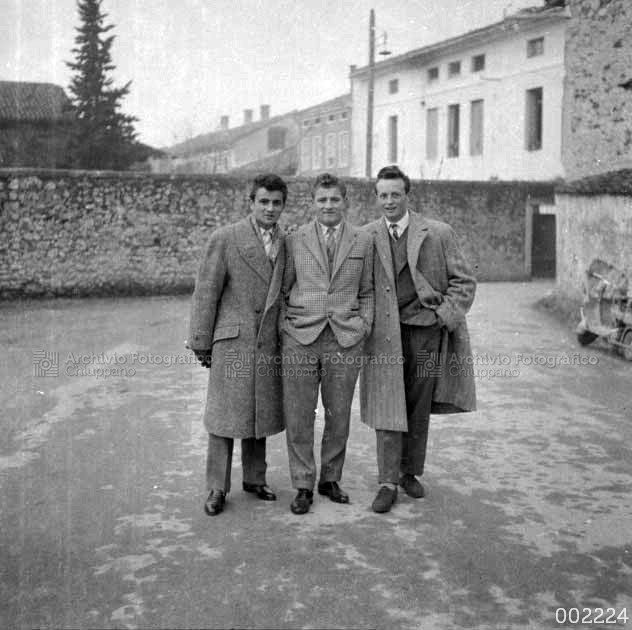 Trio presso il Vaticano