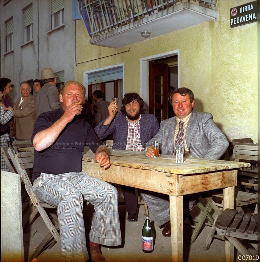 Amici in località Marola