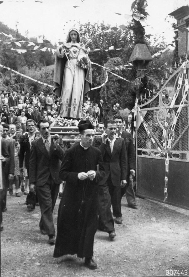 Processione della Madonna pellegrina