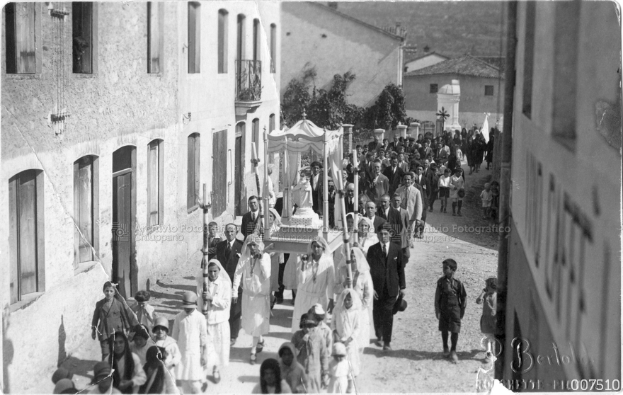 Processione della Madonna Pellegrina