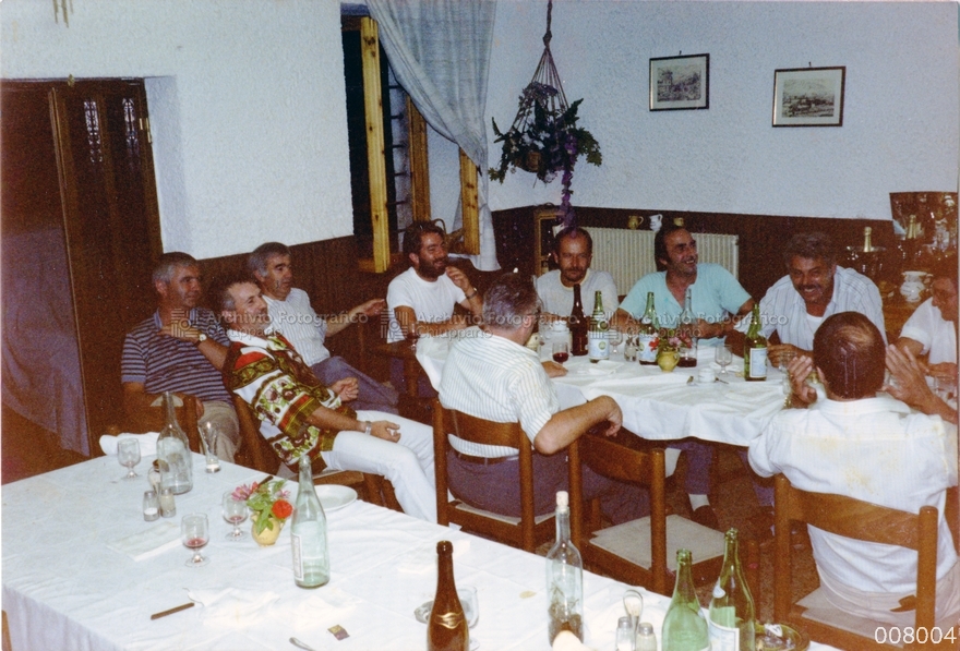 Amici al bar