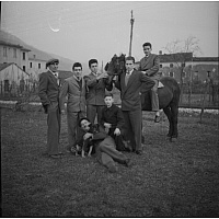 Foto di gruppo presso il brolo di Nadale